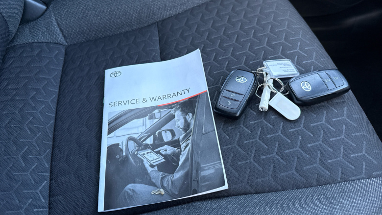 Toyota Yaris Cross 1.5 Hybrid Design 5dr CVT Hybrid Estate